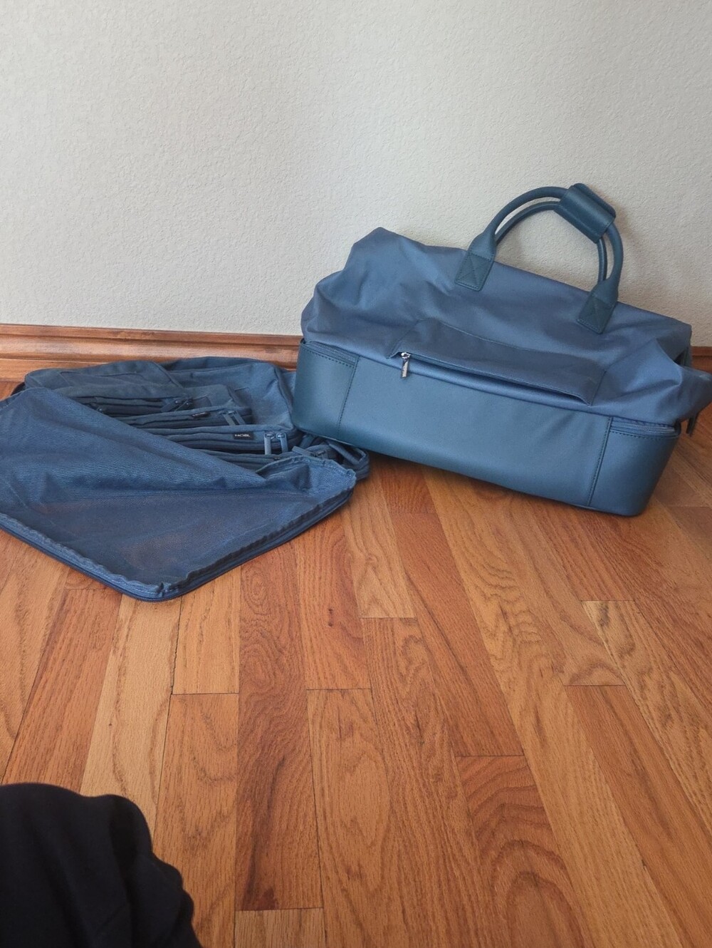 Nobl Weekender Bag and Packing Cubes
